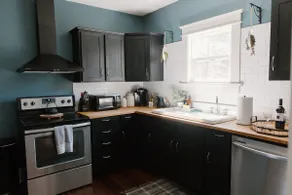 Charming Kalamazoo Bungalow-5 min from downtown - Image 2