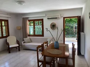 Small Theater Apartment - Image 3