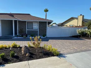 Beautiful Homes by the Lakes in Discovery Bay . - Image 4