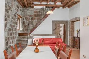 Medieval House built in 1200 in the centre! FREE private parking - Image 2