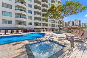 Laidback two-bedroom Apt Panoramic ocean views - Image 2