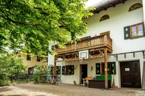 Spacious attic studio between Munich and the Alps - Image 3