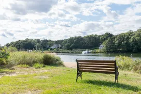 Private Beach Cottage with Kayak - Image 5