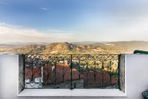 Casa Mont'Santo with Balcony & Terrace - Image 3