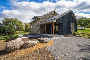 Stonehill Cottage with Room to Roam - Image 2