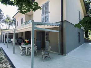 Modern villa surrounded by fields - Image 4