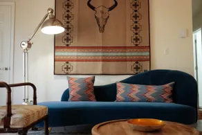 Fern Hill Lodge: Quiet Spring Escape on 20 Acres - Image 2