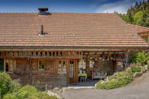 Large cottage with fantastic setting - Image 5