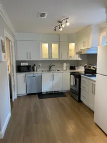 Beautiful One Bedroom Apt,Close to Downtown. - Image 4