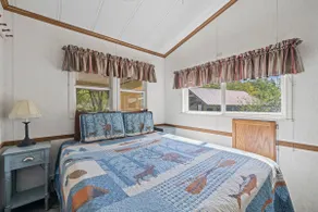 Nyligt opført !!! \"Streams & Dreams\" Riverfront Home - Image 2