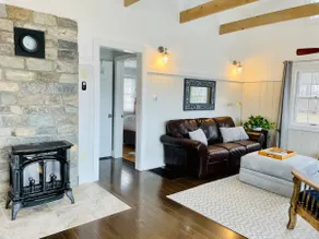 Cozy and Romantic Granite Lake Cottage Getaway - Image 3