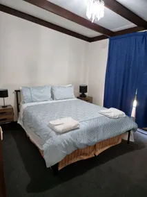 Holiday home in Rye with Heated Pool & Spa with generous outdoor area, WiFi - Image 4