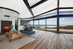 Beekeepers-Ocean Architectural Off-Grid Sanctuary - Image 4
