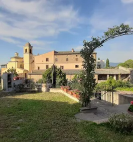 I Platani Accommodation - With terrace and summer pool - Image 4