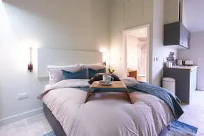 Open space with A/C, Fire place & private garden - Image 2