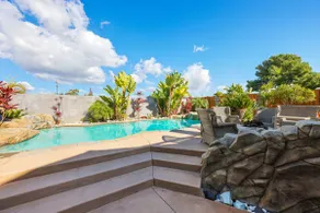 5BR Retreat w/ Salt Water Pool, Spa, Fire Pit &BBQ - Image 4