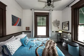 The Bike Vault 3BR 1.5BA Loft Overlooking Main St - Image 4