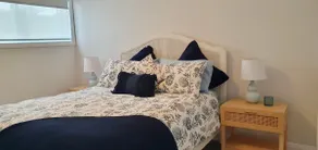 Hampton Retreat with heated pool - Image 4
