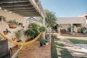 House with lots of green area, barbecue area and swimming pool - Image 5