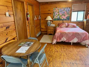 Cedar Cabin at Ananda Kanan Ozark Retreat Center - Image 2