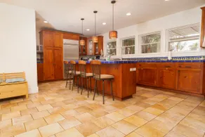 Quiet, Tranquil 4 bedroom house - Image 2