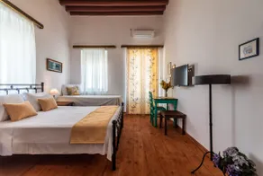 Antigoni's Bay House - Image 4