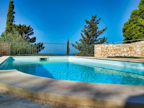 Stylish Stone Cottage with Pool near Fiskardo - Image 2