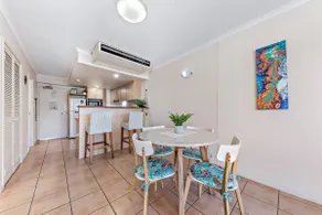 Shingley Beach Resort Apartment - 1 Bed Deluxe - Image 3