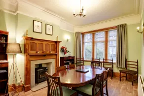 Spacious townhouse with twin off-street parking - Image 5