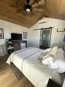 Charming 1 Room Guesthouse, Heart of West AVL - Image 4