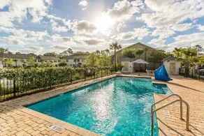Pets Welcome, Central, Spacious St Simons Retreat - Image 3