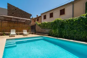 Fabulous Rural House with views to the mountains with swimming pool - Image 3