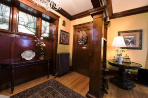 Historic Arris House - Updated Elegance - Image 5
