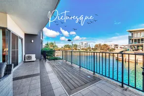Dolphins At Your Balcony! Waterfront~Dolphin Quay - Image 2