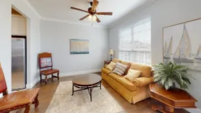 THE EXECUTIVE TWO STORY “WHERE TO STAY WHEN YOUR AWAY”(JACUZZI, ADA COMPLIANT) - Image 5