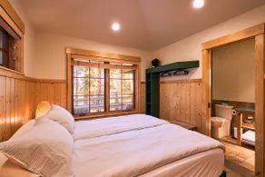 Manzanita Cabin at House on Metolius - Image 2