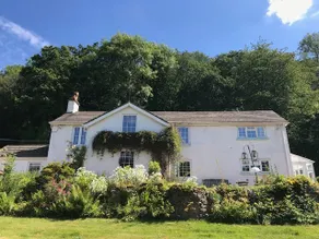 3 bedroom, peaceful, secluded, & large garden - Image 4