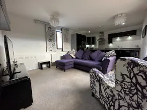 2 Bedroom Riverside Property with Roof Terrace - Image 4