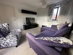 2 Bedroom Riverside Property with Roof Terrace - Image 5