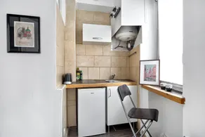 Stylish • Ideal for couples and professionals • Private parking - Image 5