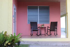 Rainforest gem with ocean views - Image 2