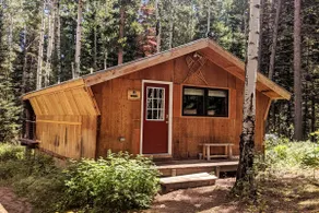 Scenic Mountain Cabin - Image 2