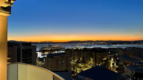 Beautiful Luxury Highrise Apartment - Image 3