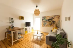 * Chic old building apartment with roof terrace * - Image 2