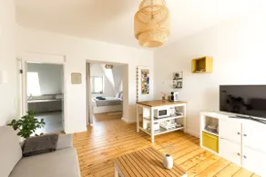 * Chic old building apartment with roof terrace * - Image 3