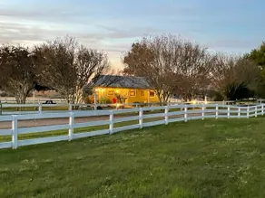 Country Bunkhouse -Awesome Sunsets! - Image 2