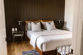 Luxury Scandinavian Modern Farmhouse - Draper - Image 3