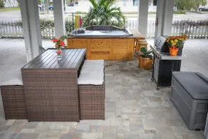 Eagle Nest Apartment-Walk downtown, new POOL! - Image 3
