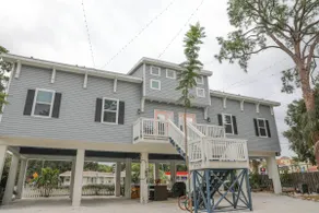 Eagle Nest Apartment-Walk downtown, new POOL! - Image 2