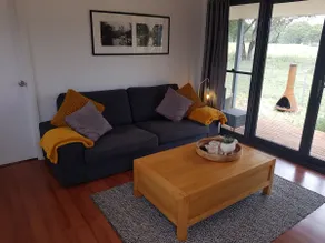 On Acreage Winery Cottage - Image 3